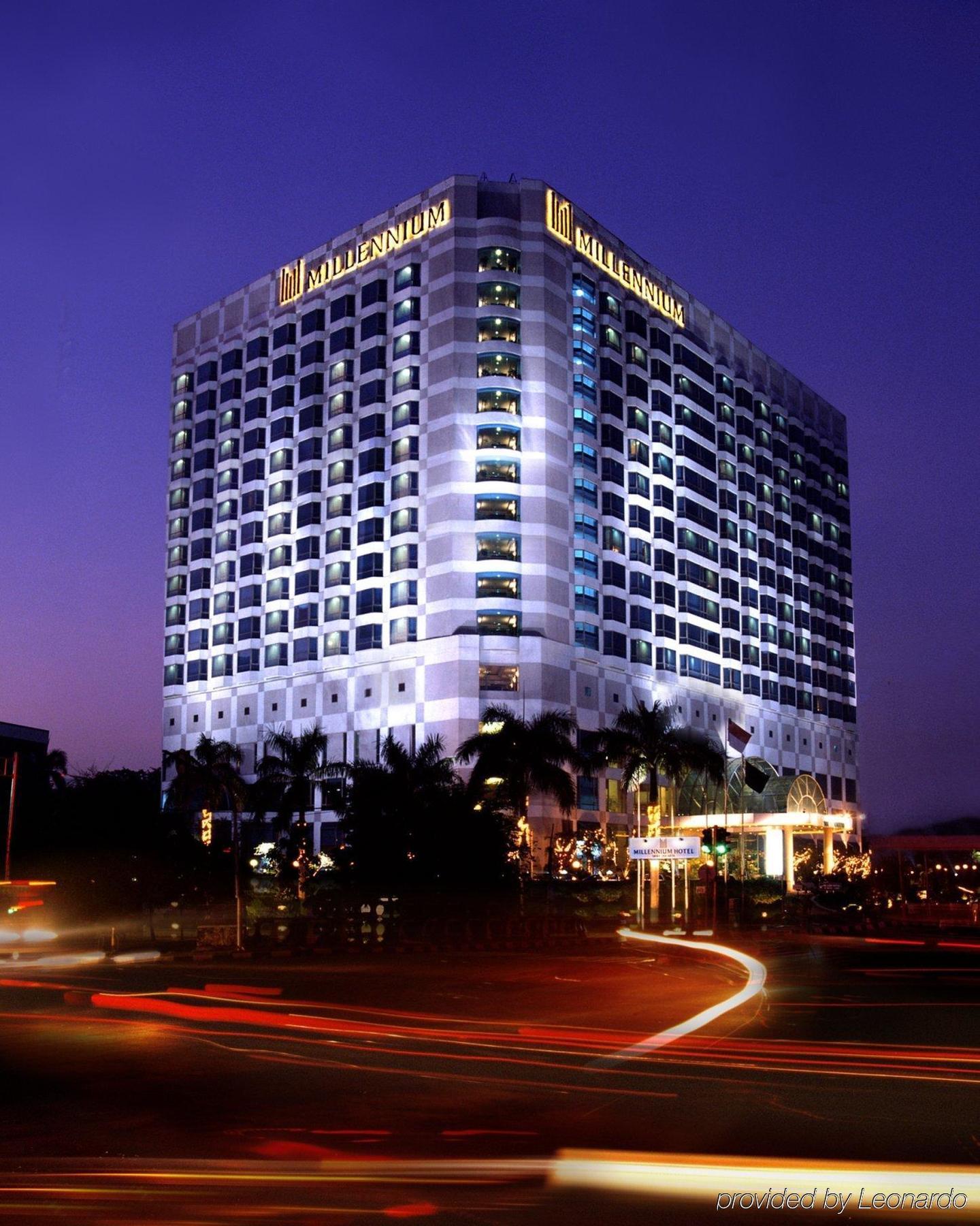 Millennium Hotel Sirih Джакарта Экстерьер фото